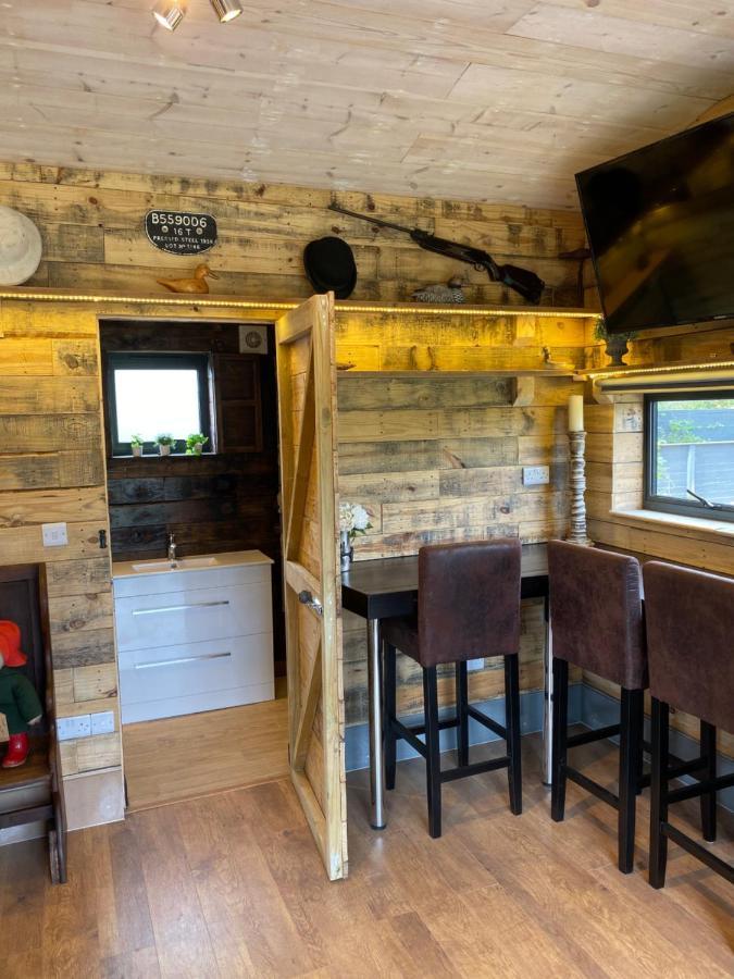Willow Court Farm Studio East & Petting Farm, 8 Mins To Legoland & Windsor, 15 Mins To Lapland Uk Kültér fotó